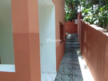 house em Alameda das Quaresmeiras, Arujá Country Club - Arujá - SP