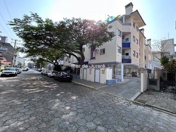 apartment em Professor Renato Barbosa, Jurerê - Florianópolis - SC