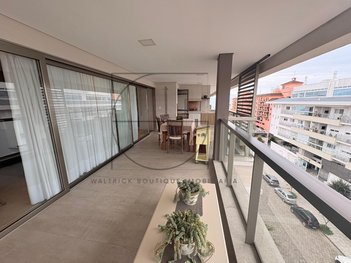 apartment em Rua dos Chernes, Jurerê - Florianópolis - SC