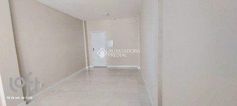apartment em Rua Vigário José Inácio, Centro - Porto Alegre - RS