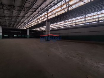 industrial em Avenida Getúlio Vargas, Jardim Califórnia - Jacareí - SP