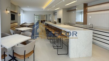 apartment em Estrada Haroldo Soares Glavan, Cacupé - Florianópolis - SC