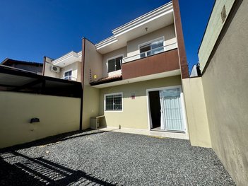 house em Rua Martinho Van Biene, Jardim Iririú - Joinville - SC