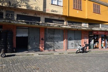 business em Coronel Duarte Da Silveira, Bingen - Petrópolis - RJ