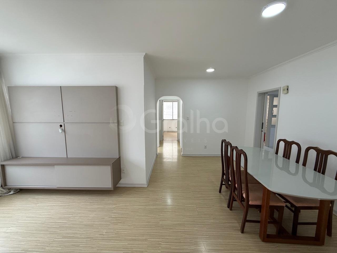 2-Sala de estar e jantar