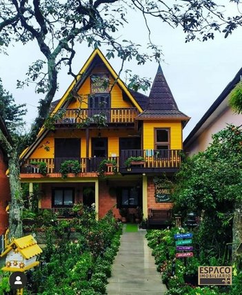 commercial_building em Rua Piratini, Planalto - Gramado - RS