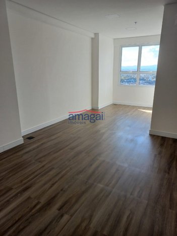 office em Rua Doutor Pompílio Mercadante, Centro - Jacareí - SP