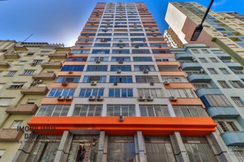 apartment em Avenida Borges de Medeiros, Centro Histórico - Porto Alegre - RS