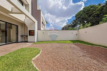 house em Rua Emanoel Voluz, Pinheirinho - Curitiba - PR