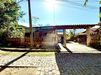 house em Rua Trinta de Abril, Limoeiro - Guapimirim - RJ