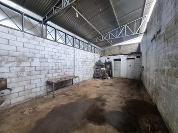 industrial em Sérgio Guimarães Fabiano, Cidade Satélite Íris - Campinas - SP