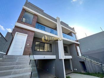 house em Rua Brasílio Bacellar Filho, Tingui - Curitiba - PR