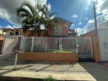 house em Rua Cláudia Rizzi, Coliseu - Londrina - PR