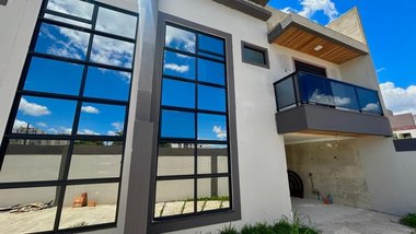 house em Rua Doutor Manoel Linhares de Lacerda, Capão Raso - Curitiba - PR