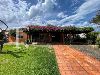 house em Avenida Jaçanã, Atlântida - Xangri-Lá - RS