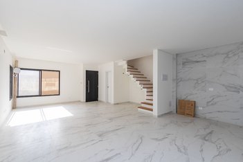 house em Rua Coronel José Carvalho de Oliveira, Uberaba - Curitiba - PR