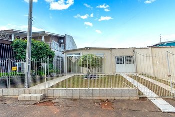 house em Rua Carlos Souza Feijó, Parque Granja Esperança - Cachoeirinha - RS