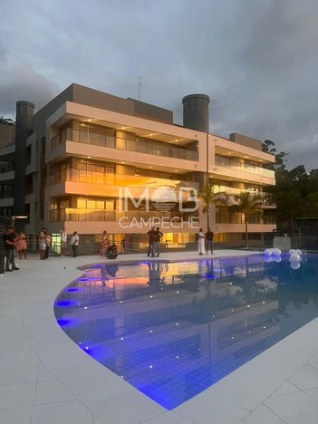 apartment em Estrada Haroldo Soares Glavan, Cacupé - Florianópolis - SC