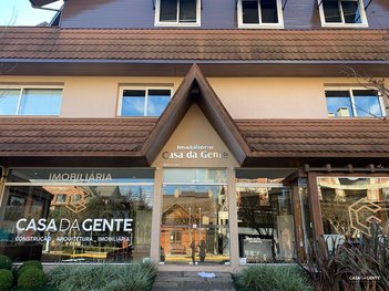 business em Rua Garibaldi, Centro - Gramado - RS