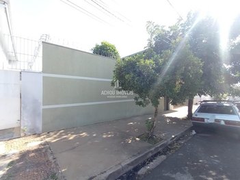 office em Avenida General Carneiro, Centro - Jaboticabal - SP