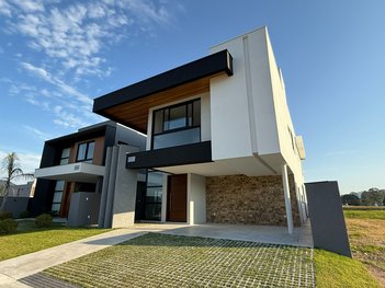 house em Avenida Governador Celso Ramos, Porto Belo - Porto Belo - SC