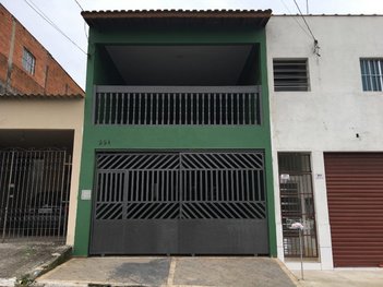 house em Rua Laércio Veloso da Cruz Gouveia, Vila Colorado - Suzano - SP