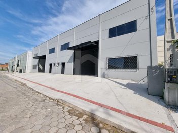 industrial em 420, Costa e Silva - Joinville - SC