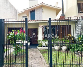 house em Rua Evaristo da Veiga, Partenon - Porto Alegre - RS