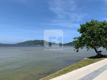 hotel em Avenida das Rendeiras, Lagoa da Conceição - Florianópolis - SC