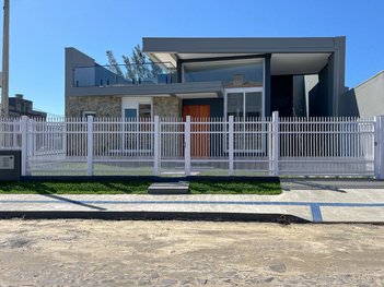 house em Rua Vía Láctea, Capão da Canoa - Capão da Canoa - RS