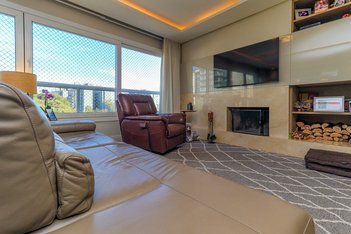 apartment em Rua Abrahão Melnick, Rio Branco - Porto Alegre - RS