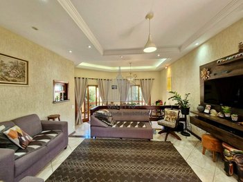 house em Avenida Washington Luís, Vila Marieta - Campinas - SP