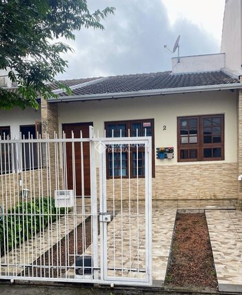 house em Rua Emília Gaúna Bochehin, Parque da Matriz - Cachoeirinha - RS