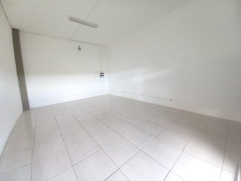 business em Avenida Coréia do Sul, Capim Fino - Piracicaba - SP