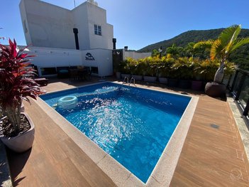apartment em Pastor William Richard Schisler Filho, Itacorubi - Florianópolis - SC