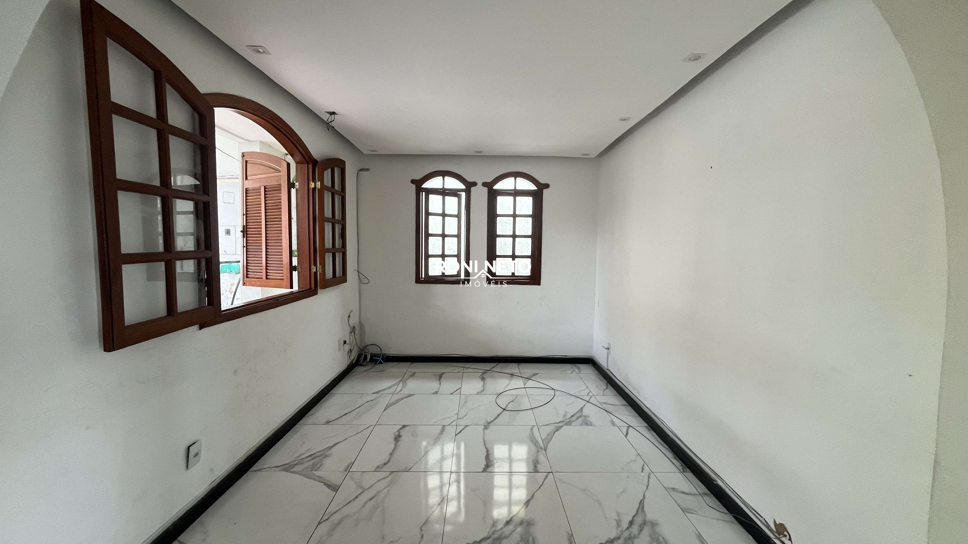 Casa com 4 quartos — Alípio de Melo, Belo Horizonte