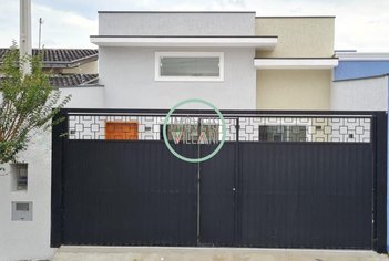 house em Rua Ciro dos Anjos, Loteamento Villa Branca - Jacareí - SP