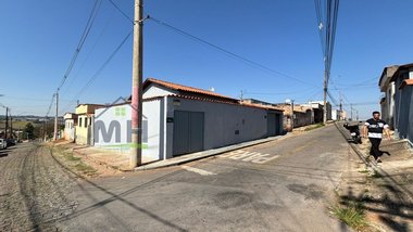 house em Rua Guilherme Neves, Jardim Dona Wanda - Lavras - MG