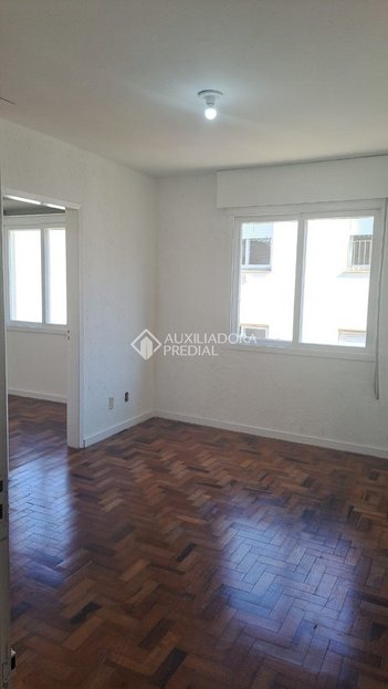 apartment em Rua Doutor Vargas Neto, Jardim Leopoldina - Porto Alegre - RS