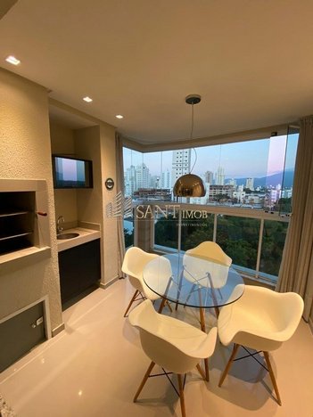 apartment em Rua 272 D, Meia Praia - Itapema - SC