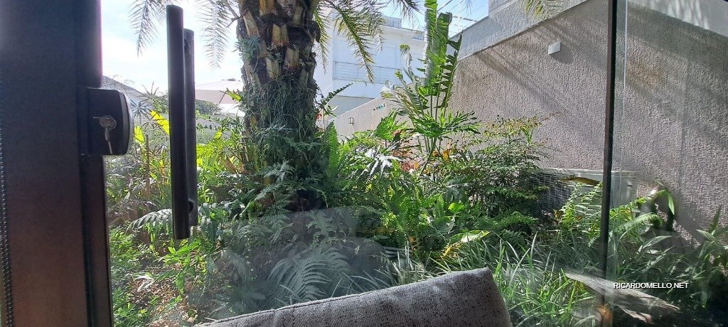 WhatsApp Image 2025-09-22 at 09.56