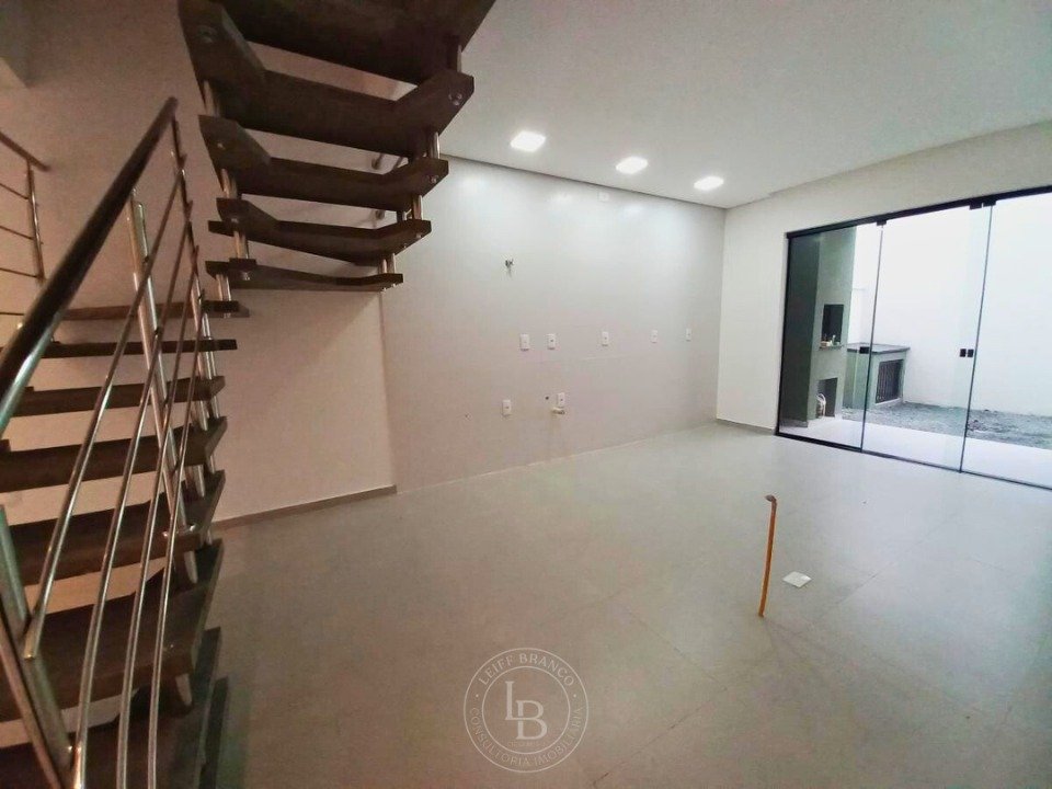 Casa-geminada-venda-Floresta-cozinha-conceito-aberto