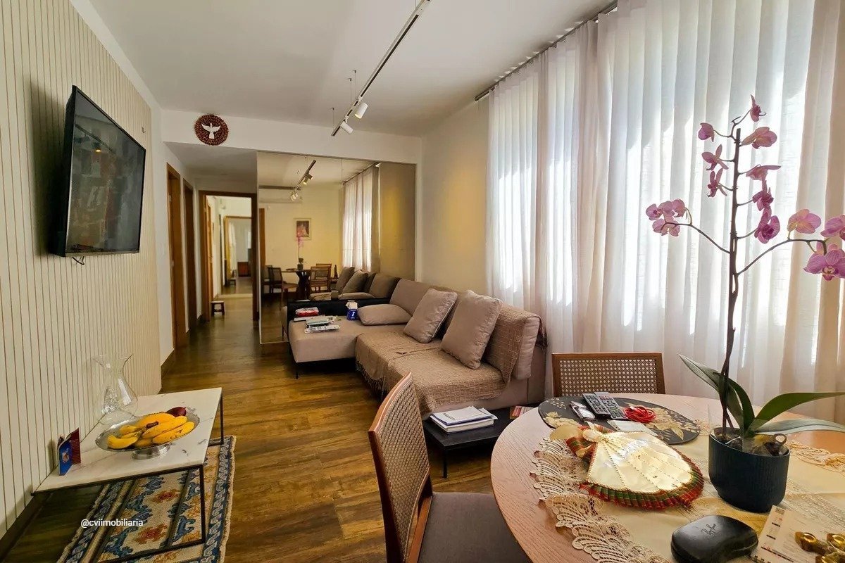 Apartamento com 3 quartos — Sagrada Família, Belo Horizonte