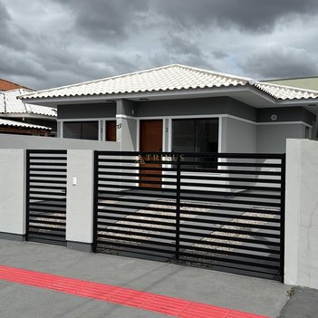 house em Rua Olávio de Biase, Barra do Aririú - Palhoça - SC