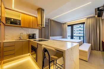 apartment em Rua Anita Garibaldi, Boa Vista - Porto Alegre - RS