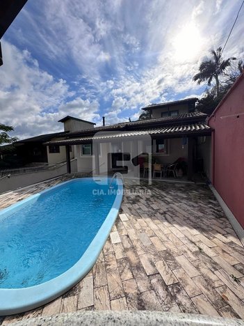 house em Rua Amaro Agostinho dos Santos, Barra da Lagoa - Florianópolis - SC