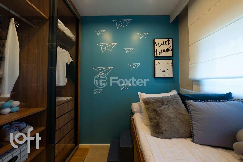 quarto-aconchegante-com-closet-e-decoracao-moderna.jpeg