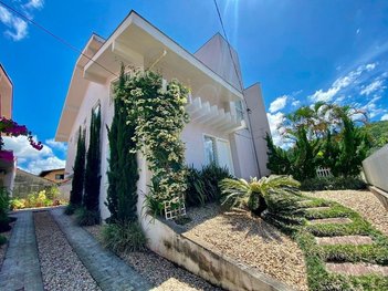 house em Rua Jacob Laforce, Itoupava Central - Blumenau - SC