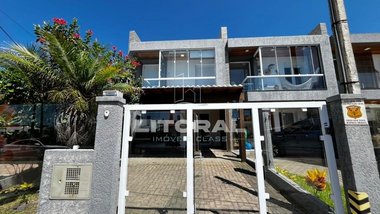 house em Rua Rio Negro, Centro - Xangri-Lá - RS