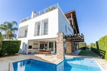 house em Jornalista Manoel de Menezes, Barra da Lagoa - Florianópolis - SC